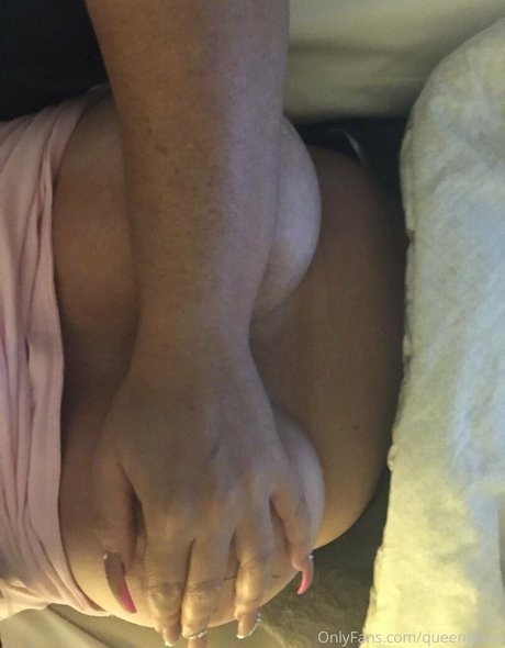 queenalana sexy pornstar photo