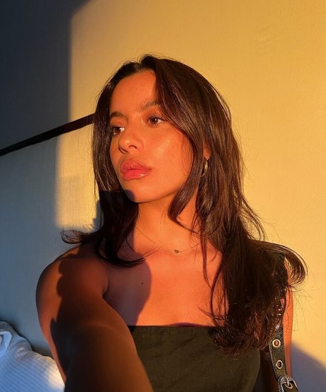Izabella Alvarez top model archive