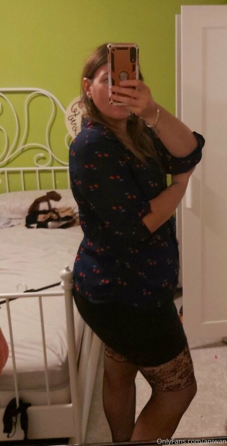 aniwan star sexy img