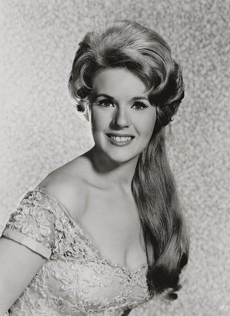 Connie Stevens beautiful model archive