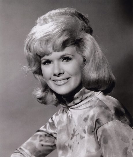 Connie Stevens exclusive model pictures
