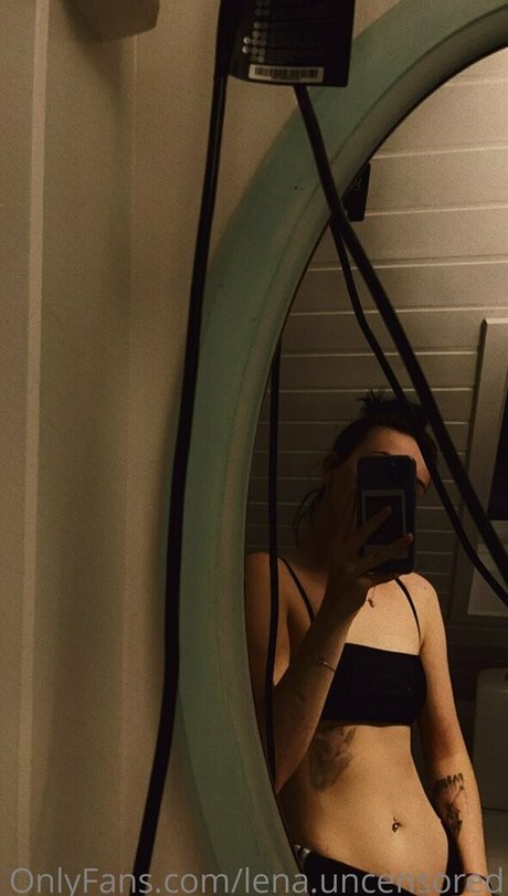 lena uncensored top profile image