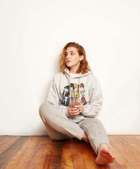 Sophie Nelisse art model image