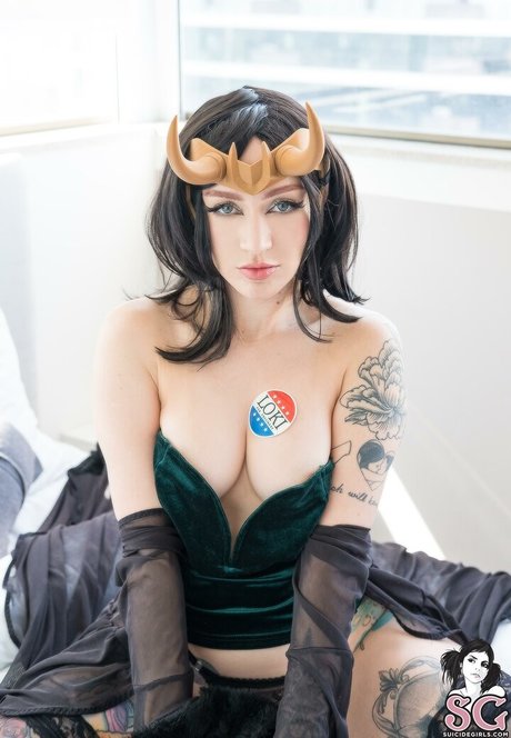 Hilo Suicide top pornstar pic