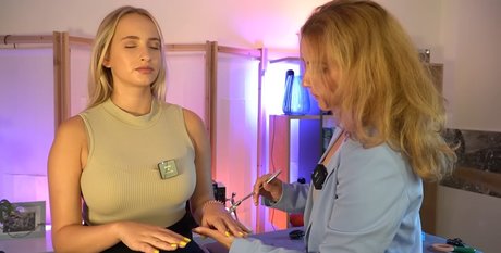 Kewas Asmr pornstar adult image