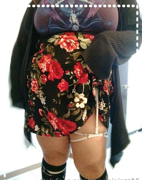 drag queen onlyfans naked pic