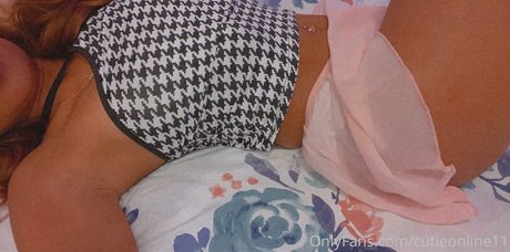 cutieonline11 pornstar nice photo