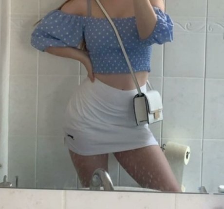 Lucy Scales star sex picture