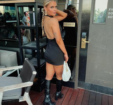 Kirra Schofield model high quality gallery
