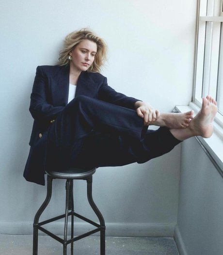 Greta Gerwig pornstar sexy pictures