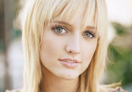 Ashlee Simpson Ross pornstar art image