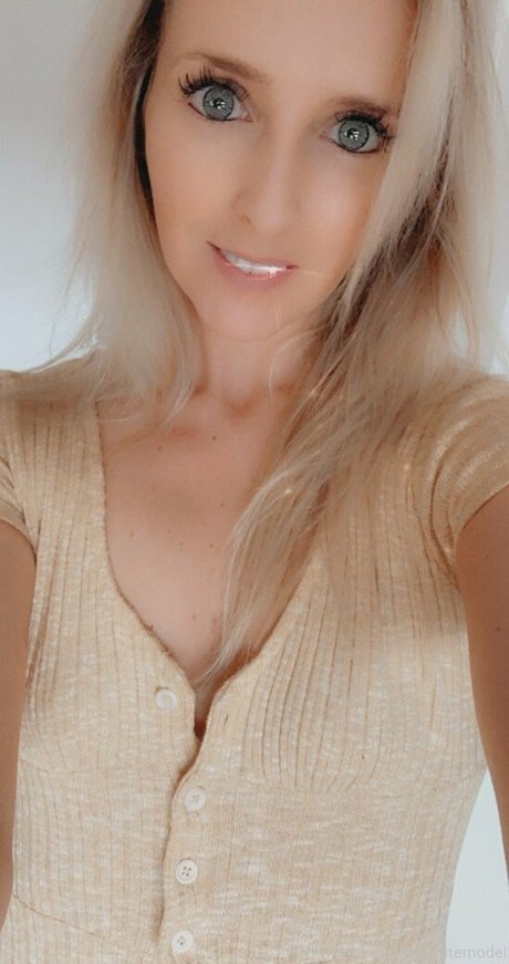 Bexwhitemodel model nudes pics