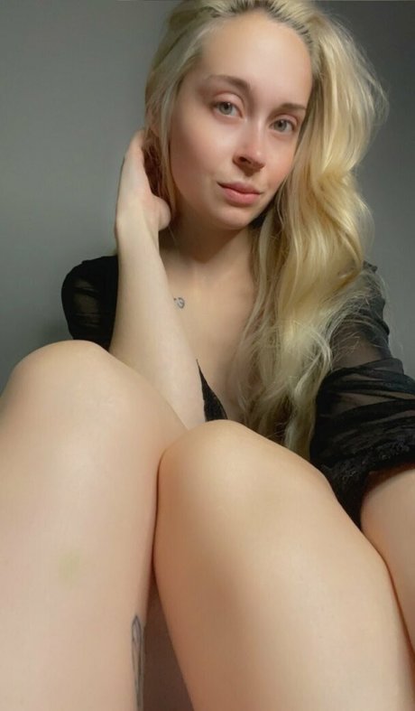 adversariel pornstar hot gallery