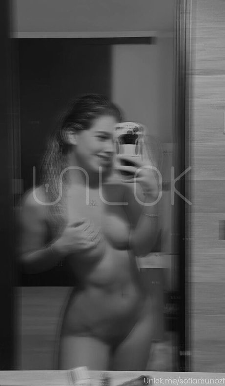 Sofiamunozf model adult photo