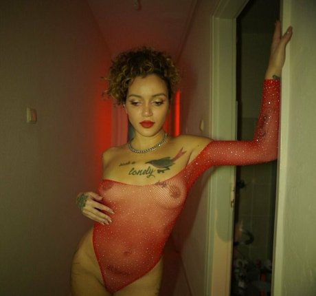 Tugce Cansu Parlak model naked pictures