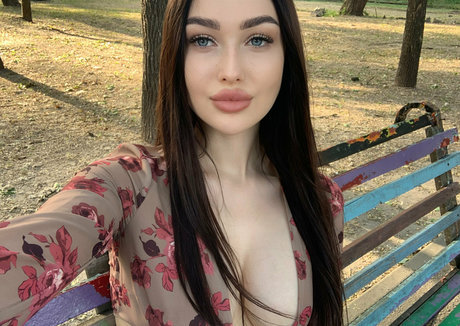 penelopecutiebaby naked model pic