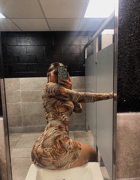 Jordan Lewis pornstar photo