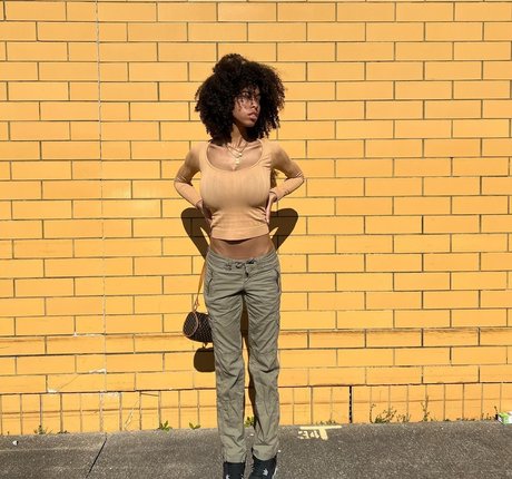 Kira Imani star hot galleries