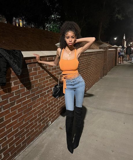 Kira Imani perfect model picture