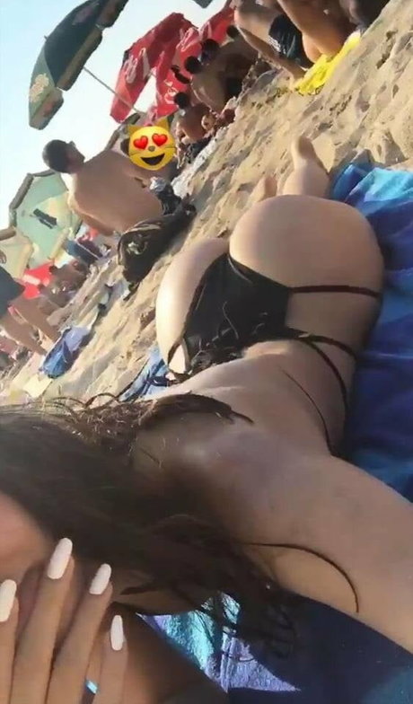 Tea Divljak nude pornstar pics