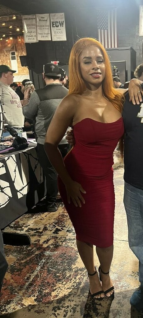 Renee Michelle top model pictures