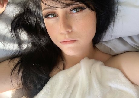 lewdkumi pornstar sex image