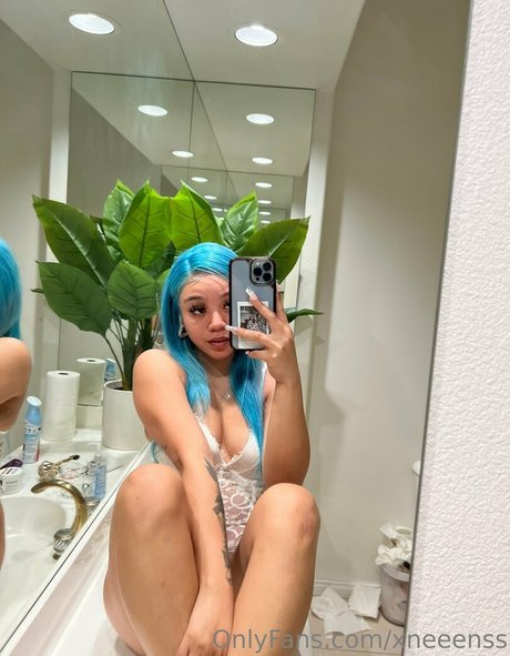 xneeenss profile image