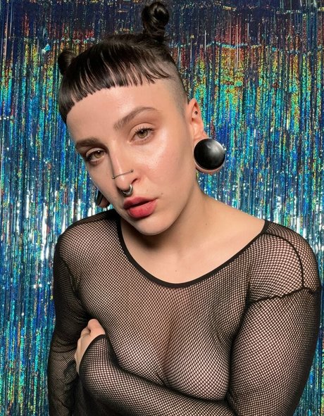 nyxxx at night xxx model photo