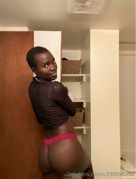 nyashyyy model pornographic galleries