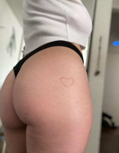 kkirafoxx nude star archive