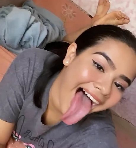 Long Tongue Fetish xxx pornstar archive