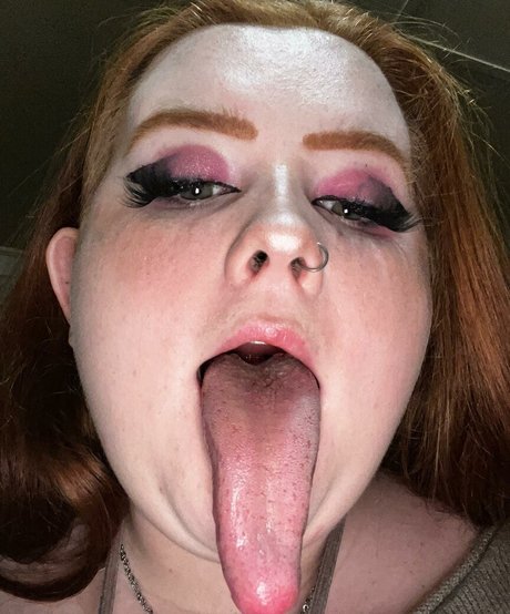 Long Tongue Fetish top actress pics