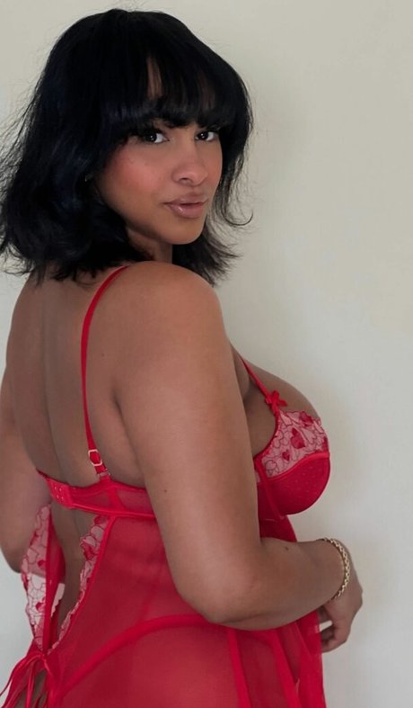 Pink besos model naked archive