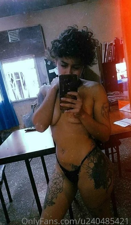 thequeenwithcurls model nudes pic