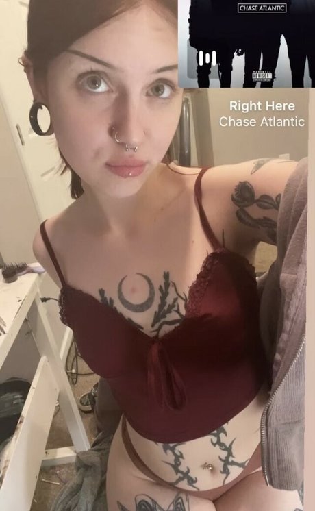 axttie pornstar high quality pics