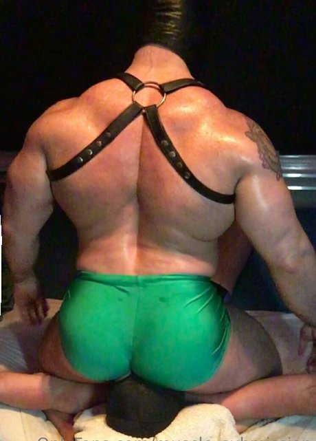 muscle submission star sex photos