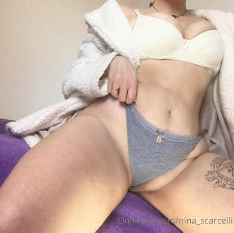 nina celli sexy model image
