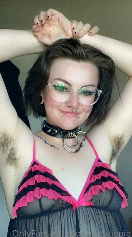gothiccutiepie erotic star photo
