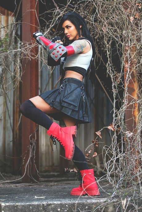 Alex Zedra star pictures
