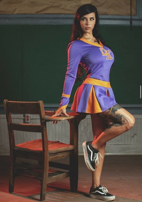 Alex Zedra naked actress photos
