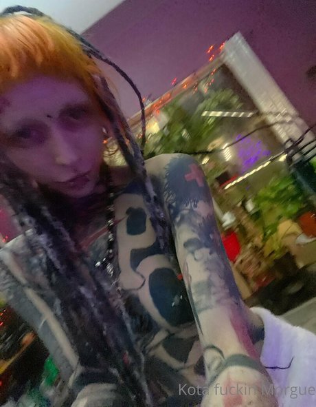 kota morgue model nice photo