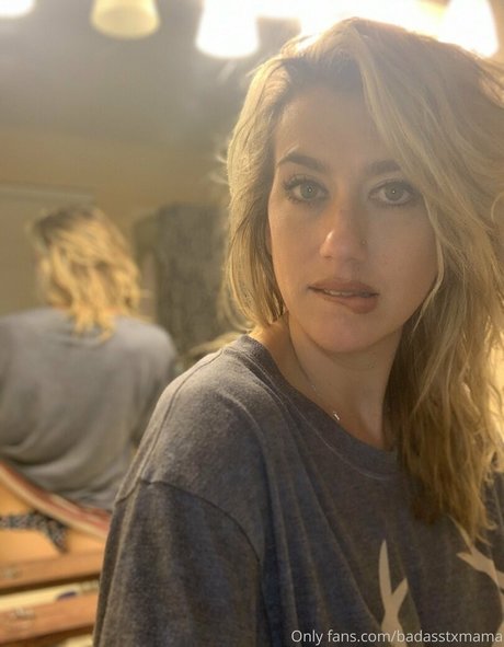 badasstxmama hot pornstar image