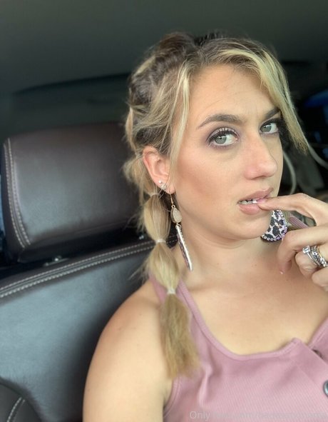 badasstxmama perfect model pic