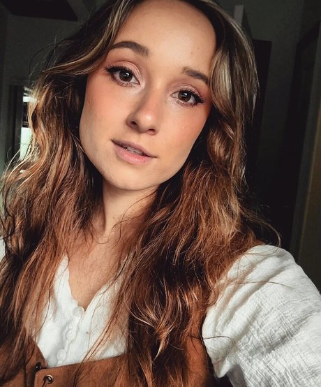 AmyKay ASMR model beautiful pic