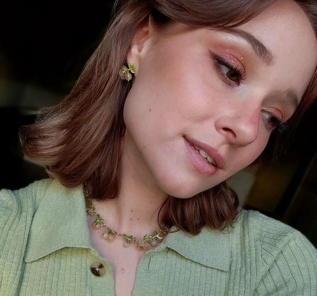 AmyKay ASMR nice actress pics