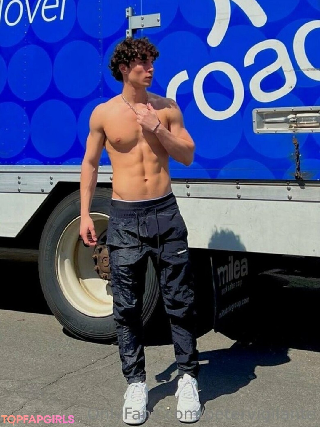 petervigilante high quality actress img