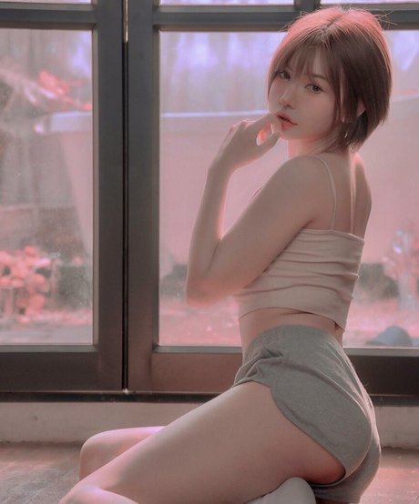 Sutasinee Nokia Sirirak nude model archive