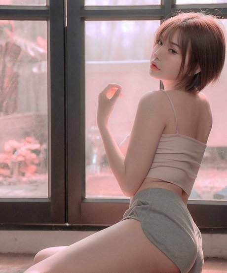 Sutasinee Nokia Sirirak model naked picture