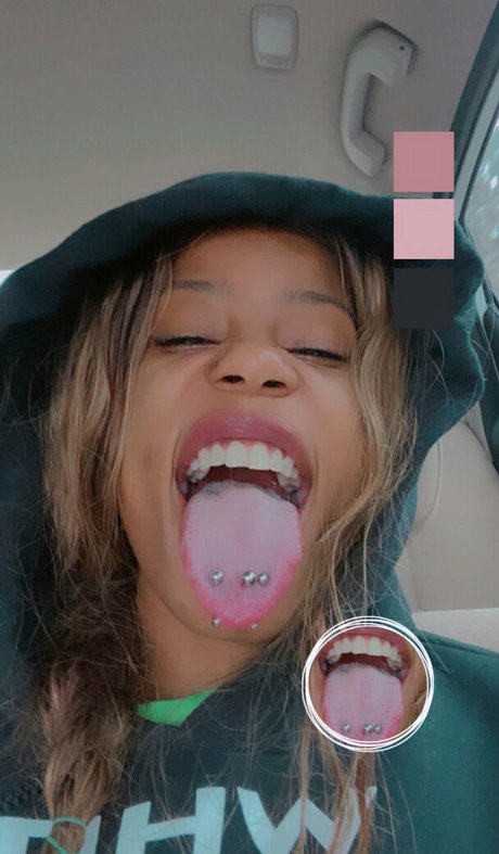 mickeymooh star xxx galleries