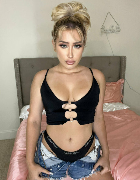 snackinwithanastasia sexy pornstar images